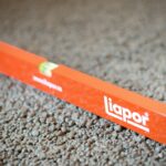 Betonování podlahy nemusí být za trest. Zkuste materiál, který šetří vaše síly i konstrukci domu